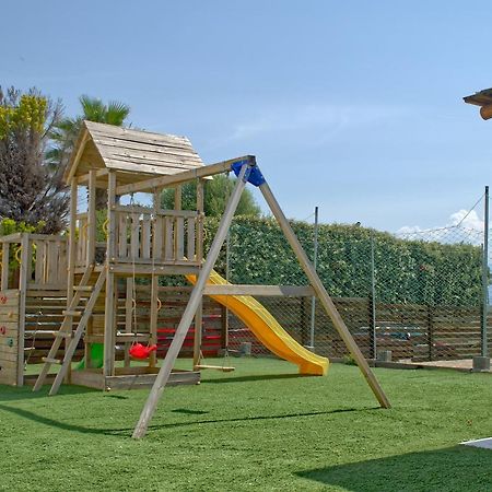 Epipleon Luxury Suites -102- Δωμάτιο 45Τμ Με Βεράντα 35Τμ Μπροστά Στη Θάλασσα Návpaktosz Kültér fotó