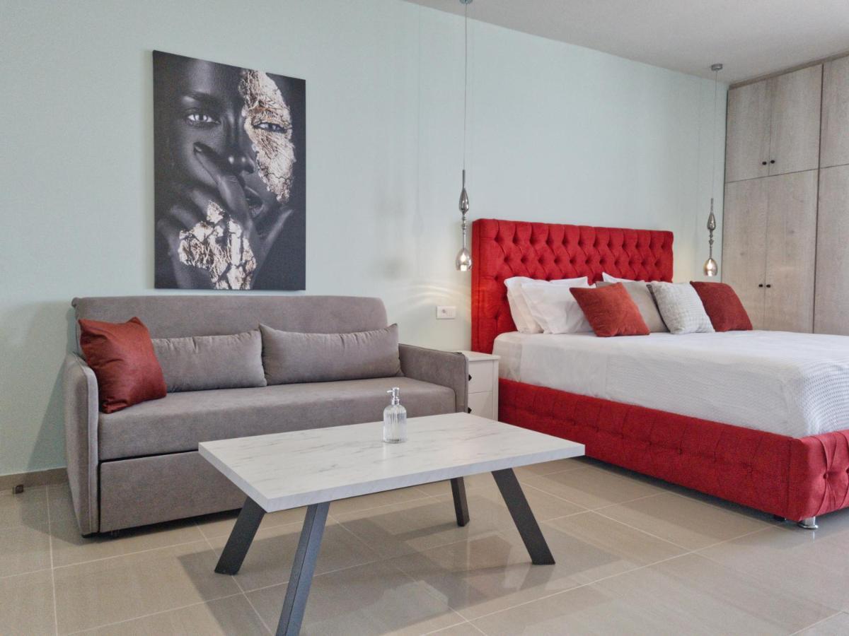 Epipleon Luxury Suites -102- Δωμάτιο 45Τμ Με Βεράντα 35Τμ Μπροστά Στη Θάλασσα Návpaktosz Kültér fotó