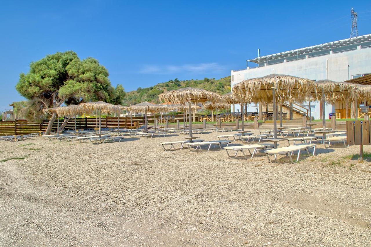 Epipleon Luxury Suites -102- Δωμάτιο 45Τμ Με Βεράντα 35Τμ Μπροστά Στη Θάλασσα Návpaktosz Kültér fotó